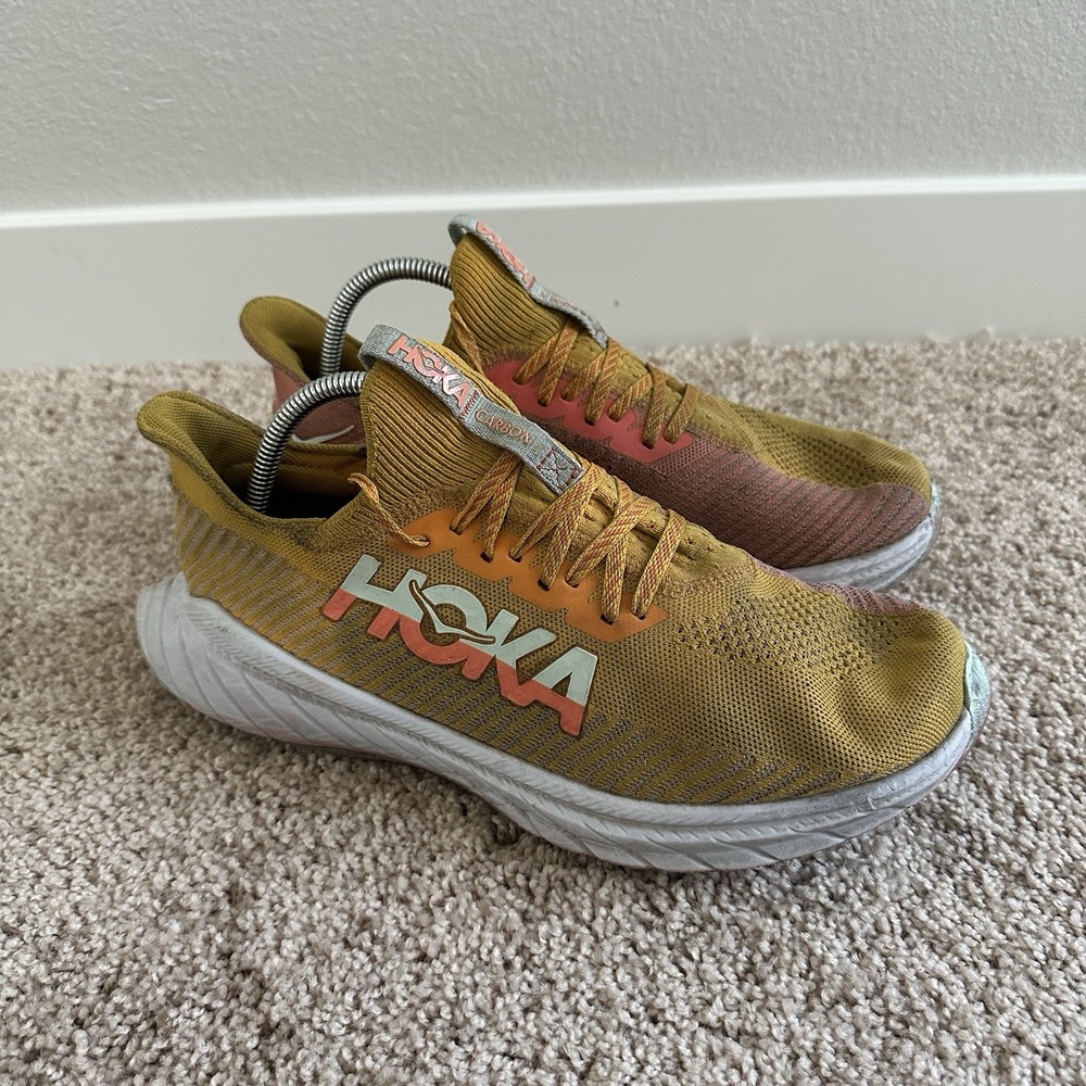 Hoka Carbon 3 Running Shoes Mens 9.5 Yellow 1123192 RYCM‎ Knit Racing Sneaker